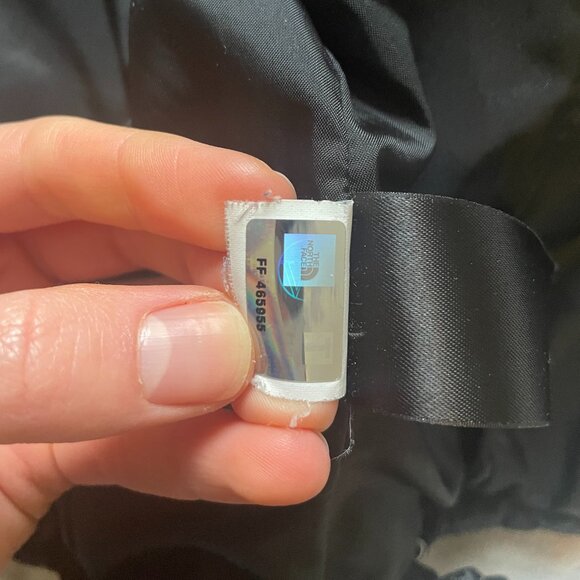 The North Face Puffer Jacket - Picture 4 of 4